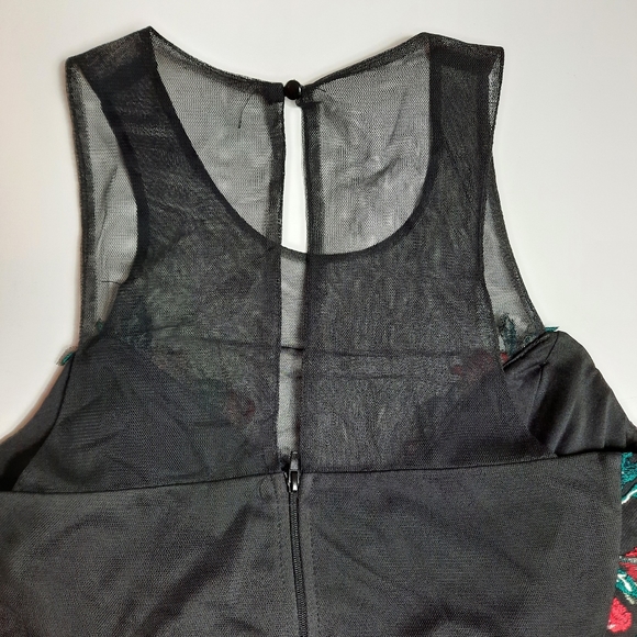 My Michelle Junior Size 1 Embroidered Crop Top - Picture 4 of 8